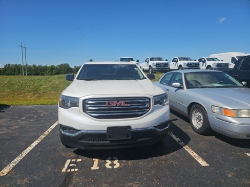 Used 2019 GMC Acadia SLT image 2