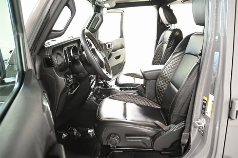 Used 2023 Jeep Gladiator Overland image 9