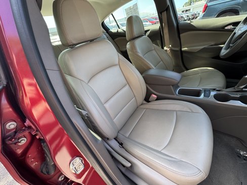 Used 2017 Chevrolet Cruze LT w/ Sun And Sound Package image 19