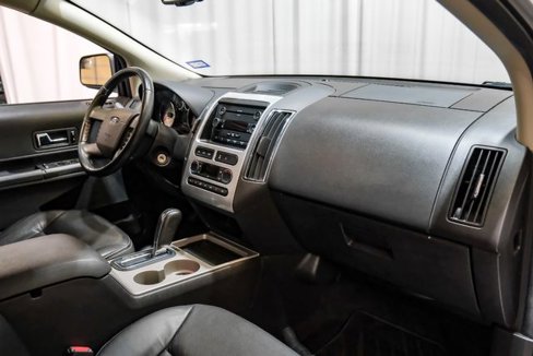 Used 2010 Ford Edge SEL image 24