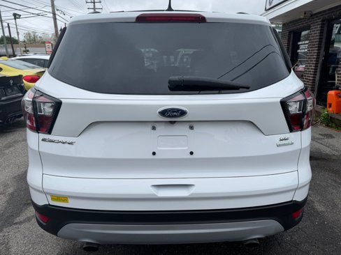 Used 2018 Ford Escape SE w/ SE Sync 3 Package image 7