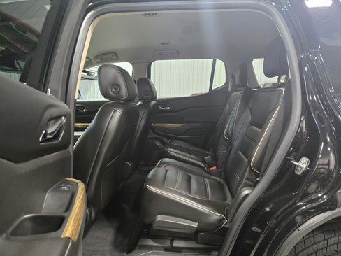 Used 2017 GMC Acadia Denali image 9