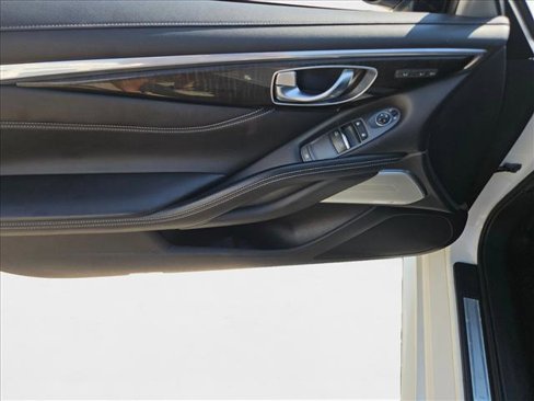 Used 2017 INFINITI Q60 w/ Premium Package image 26
