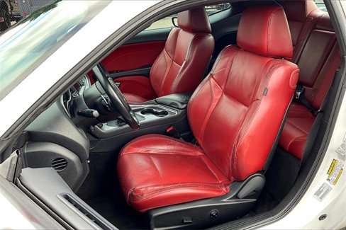 Used 2016 Dodge Challenger SXT Plus image 24