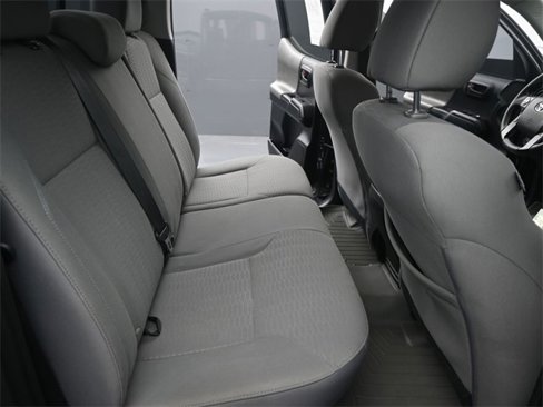 Used 2018 Toyota Tacoma SR image 14