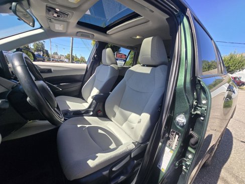Used 2022 Toyota Corolla Cross LE image 11