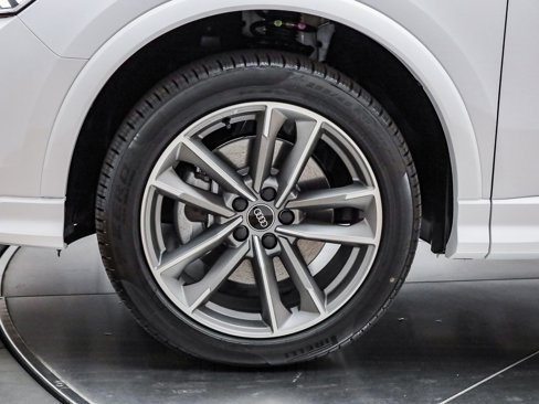 New 2025 Audi Q3 2.0T Premium image 13