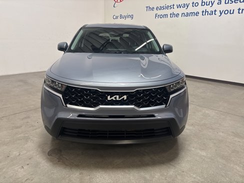 Used 2023 Kia Sorento LX image 9