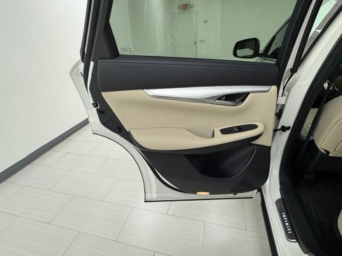 Used 2020 INFINITI QX50 Luxe w/ Navigation Package image 11