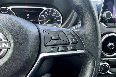 Used 2024 Nissan Sentra SV image 11