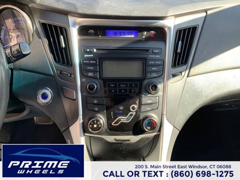 Used 2012 Hyundai Sonata SE image 18