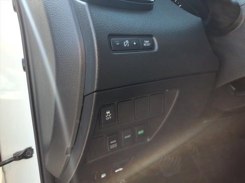 Used 2017 Nissan Rogue S image 13