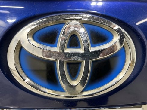 Used 2012 Toyota Prius V Two image 18