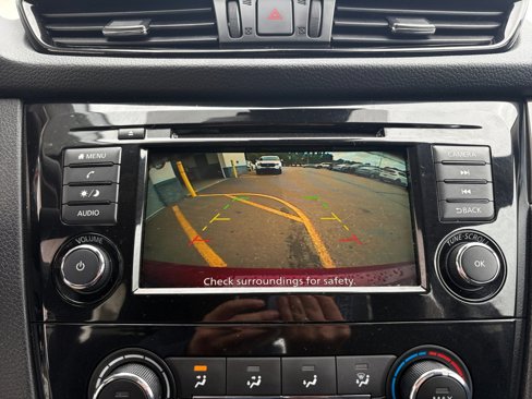 Certified 2020 Nissan Rogue Sport S image 18