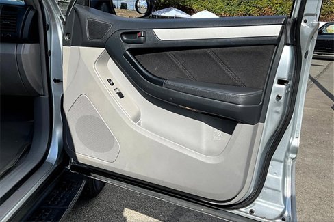 Used 2007 Toyota 4Runner SR5 image 18