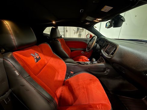 Used 2018 Dodge Challenger R/T Plus image 28