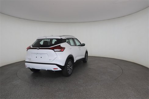 Used 2021 Nissan Kicks SV image 17