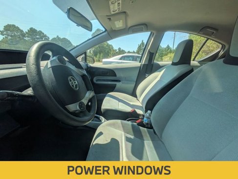 Used 2012 Toyota Prius C One image 8