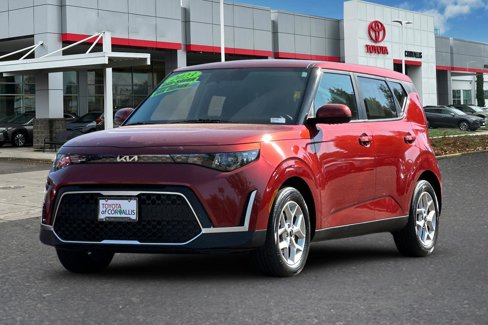 Used 2023 Kia Soul LX w/ LX Technology Package image 8