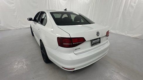 Used 2016 Volkswagen Jetta S image 5