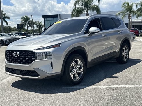 Used 2023 Hyundai Santa Fe SEL image 2