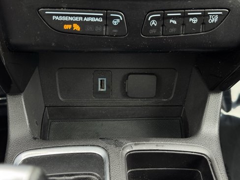 Used 2017 Ford Escape Titanium w/ Equipment Group 301A image 13