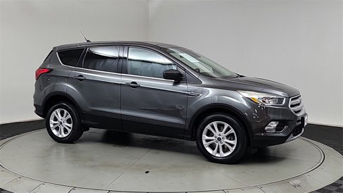 Used 2019 Ford Escape SE image 1