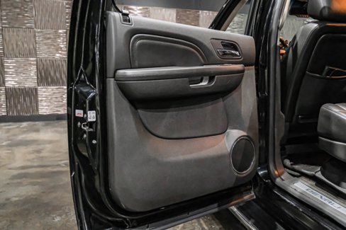 Used 2012 GMC Yukon XL Denali image 42