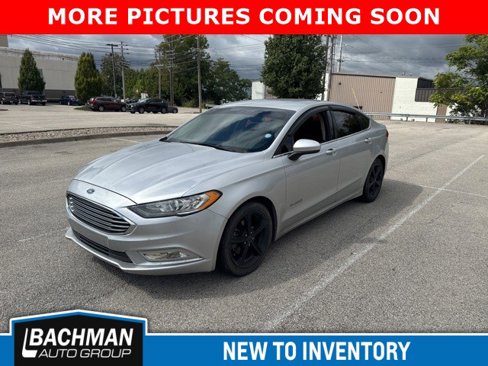 Used 2018 Ford Fusion SE image 4