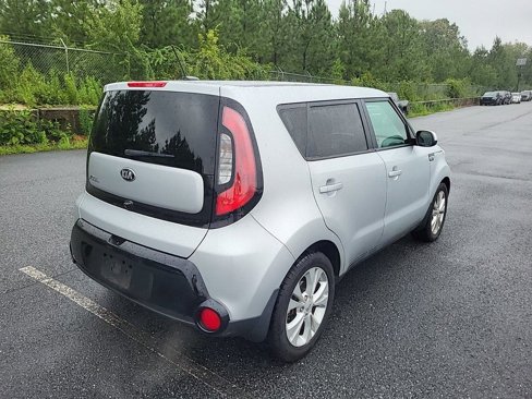 Used 2016 Kia Soul + image 2