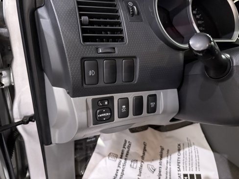 Used 2010 Toyota Tacoma PreRunner image 13