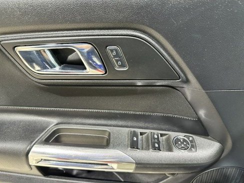 Used 2016 Ford Mustang Convertible w/ Equipment Group 051A image 10