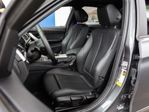 Used 2016 BMW 320i Sedan image 15