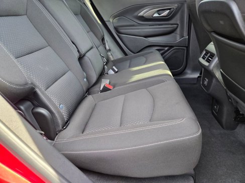 Used 2022 GMC Terrain SLE w/ Driver Convenience Package image 14