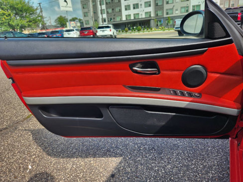 Used 2008 BMW 328i Convertible image 26