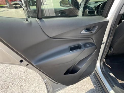 Used 2020 Chevrolet Equinox LT image 21