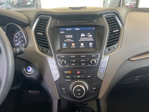 Used 2017 Hyundai Santa Fe Sport w/ 2.4L Value Package 06 image 18