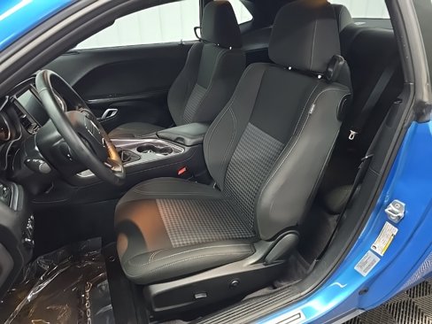 Used 2016 Dodge Challenger R/T w/ Sound Group image 27