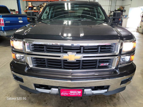 Used 2014 Chevrolet Silverado 1500 LT w/ LT Convenience Package image 3