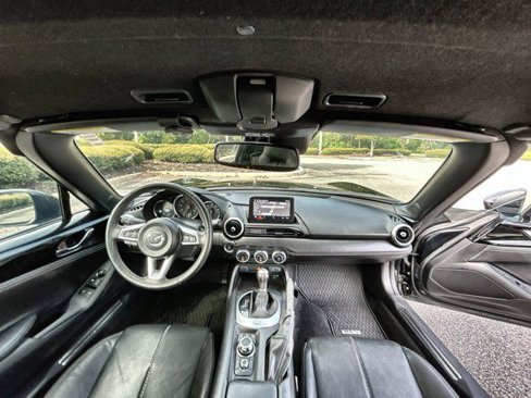 Used 2022 MAZDA MX-5 Miata Grand Touring w/ Weather Package image 25