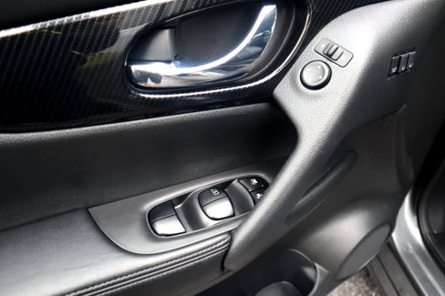 Used 2018 Nissan Rogue SL image 62