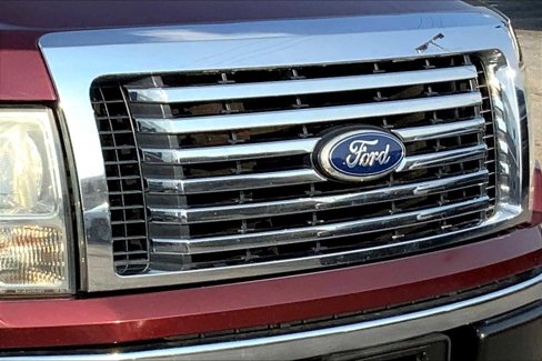 Used 2010 Ford F150 XLT image 25
