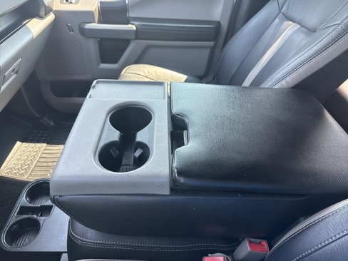 Used 2018 Ford F150 XLT image 32