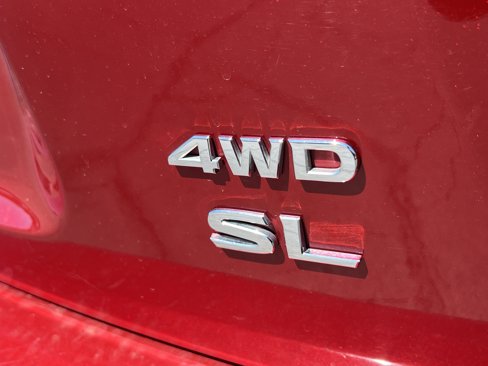 Used 2018 Nissan Pathfinder SL image 10
