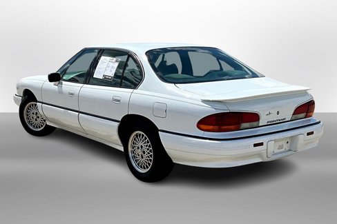 Used 1995 Pontiac Bonneville SE image 10