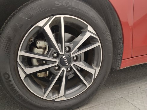 Used 2024 Kia Forte LXS image 31