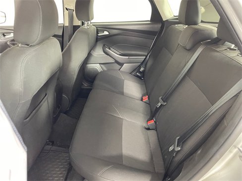 Used 2017 Ford Focus SE image 11