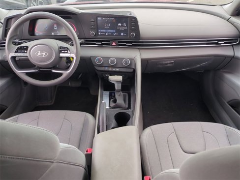 Certified 2024 Hyundai Elantra SE image 21