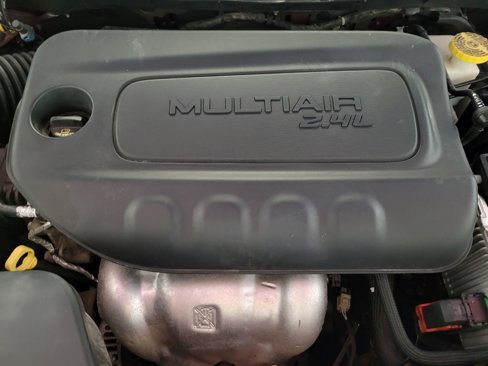 Used 2019 Jeep Cherokee Latitude w/ Popular Appearance Group image 30