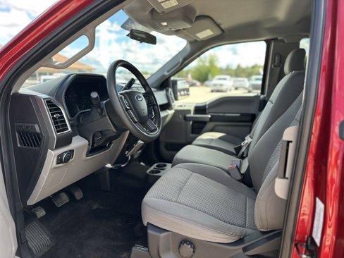 Used 2016 Ford F150 XLT w/ Trailer Tow Package image 19